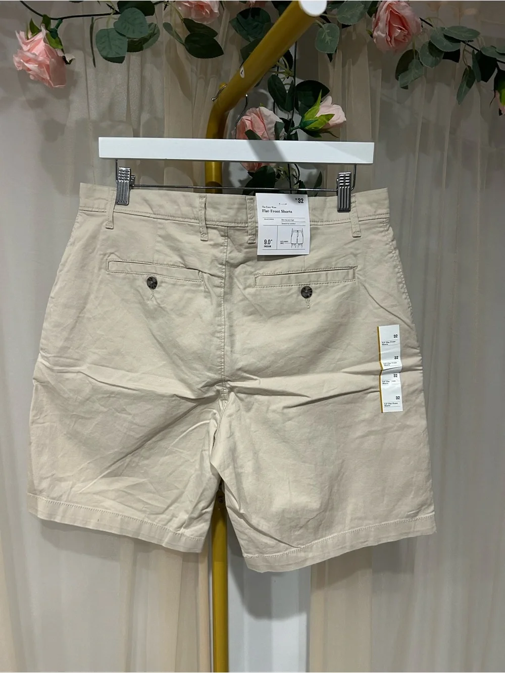 NWT Goodfellow & Co Every Wear Flat Front Cream Stretch Shorts Men’s 32